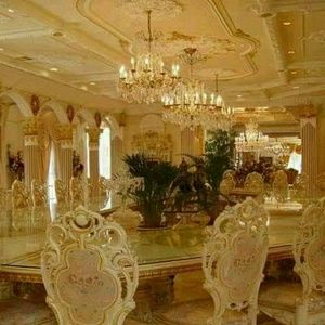 Meet your Posher, Kikelomo